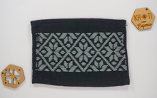 Cargar imagen en el visor de la galería, Handmade Masks - Square (Black)