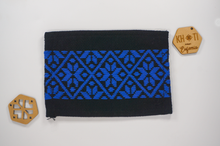 Cargar imagen en el visor de la galería, Handmade Masks - Square (Black)