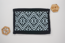 Cargar imagen en el visor de la galería, Handmade Masks - Square (Black)