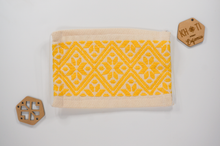 Cargar imagen en el visor de la galería, Handmade Masks - Square (White)