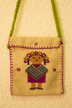 Cargar imagen en el visor de la galería, Bolsas bordadas a mano Lele