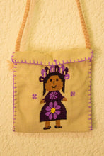 Cargar imagen en el visor de la galería, Bolsas bordadas a mano Lele