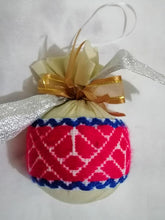 Cargar imagen en el visor de la galería, Esferas de Navidad