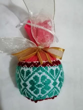 Cargar imagen en el visor de la galería, Esferas de Navidad