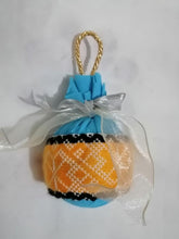 Cargar imagen en el visor de la galería, Esferas de Navidad