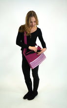 Cargar imagen en el visor de la galería, Handmade Laptop Sleeve