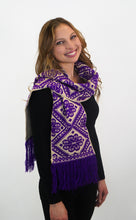 Cargar imagen en el visor de la galería, Handmade Scarf