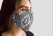 Load image into Gallery viewer, Cubrebocas Modelo 2 Lisos