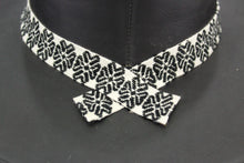 Cargar imagen en el visor de la galería, Sombrero Vaquero - Negro imitación Piel