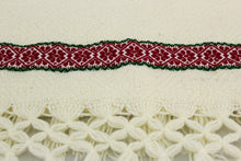 Cargar imagen en el visor de la galería, Cobija Tejida